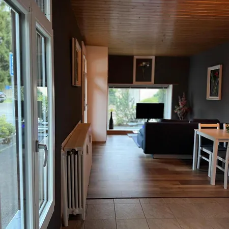 Apartment Between Lakes